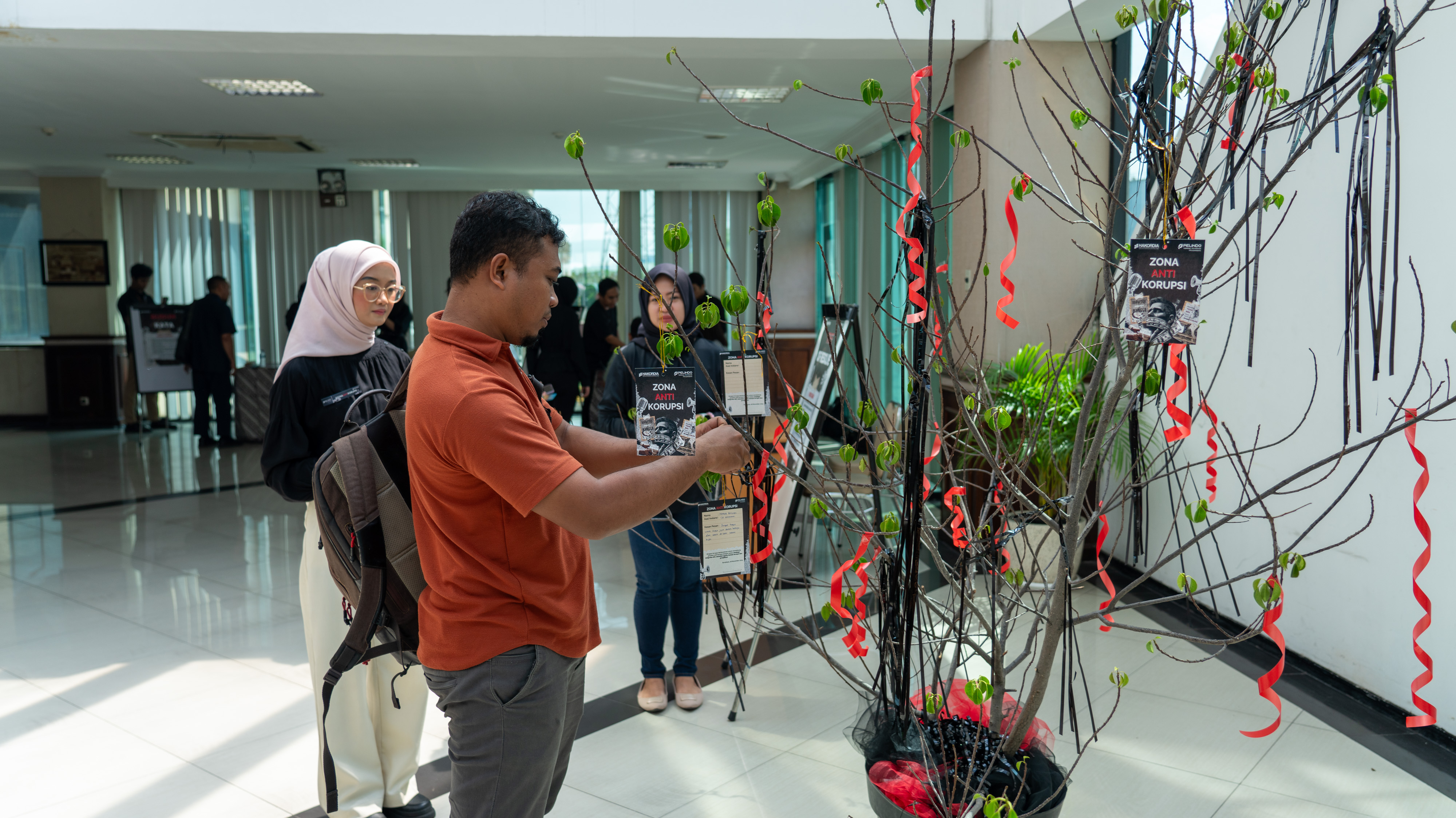 PT Terminal Petikemas Surabaya (TPS) memperingati Hari Anti Korupsi Sedunia 2024