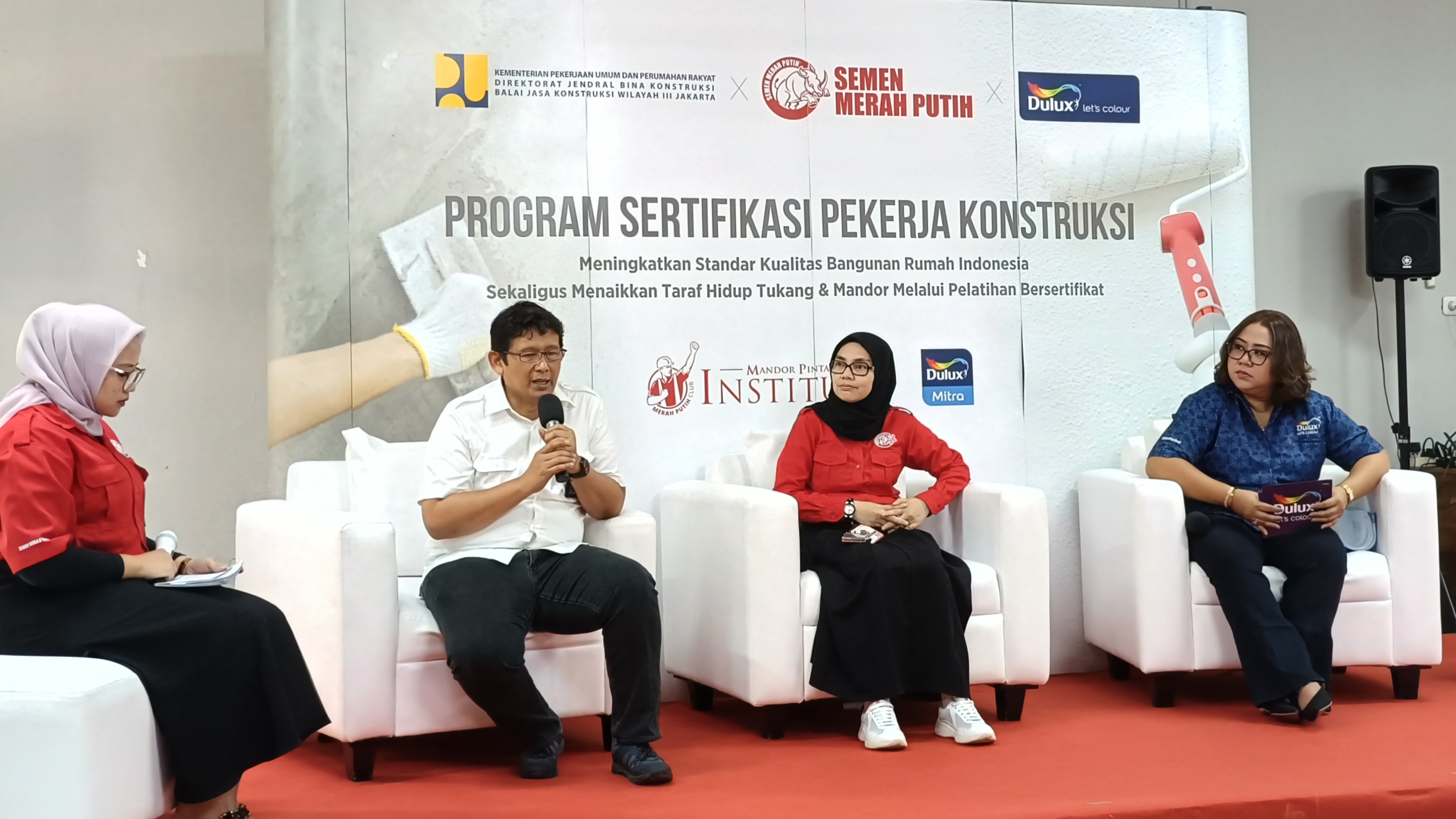 Gelar Pelatihan Sekaligus Sertifikasi, Semen Merah Putih dan Dulux Ingin Pekerja Konstruksi Naik Kelas