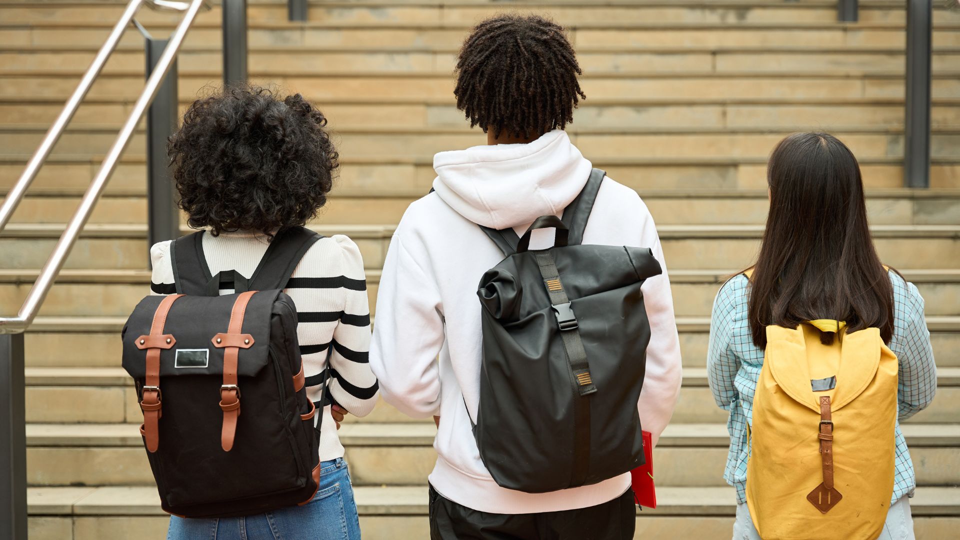 Ransel dan Tote Bag: Mana Pilihan Tas Kuliah Terbaik untuk Mahasiswa?