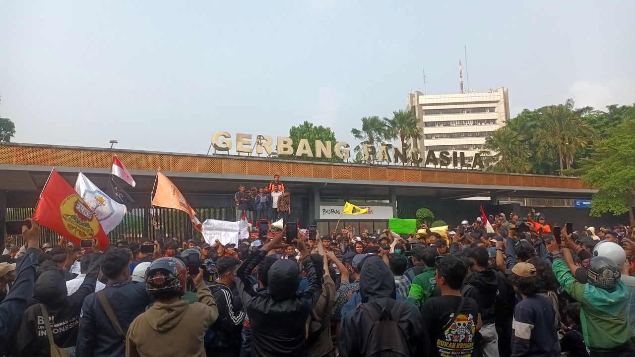 LBH Jakarta: Polisi Harus Jamin Kebebasan Berekspresi dan Tak Bersikap Represif Saat Aksi di DPR