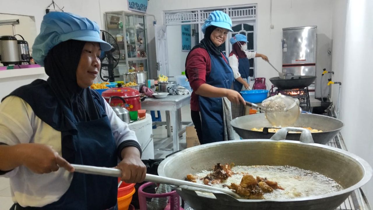 BRI Dukung UMKM Catering di Program MBG, Berdayakan 50 Warga Lokal