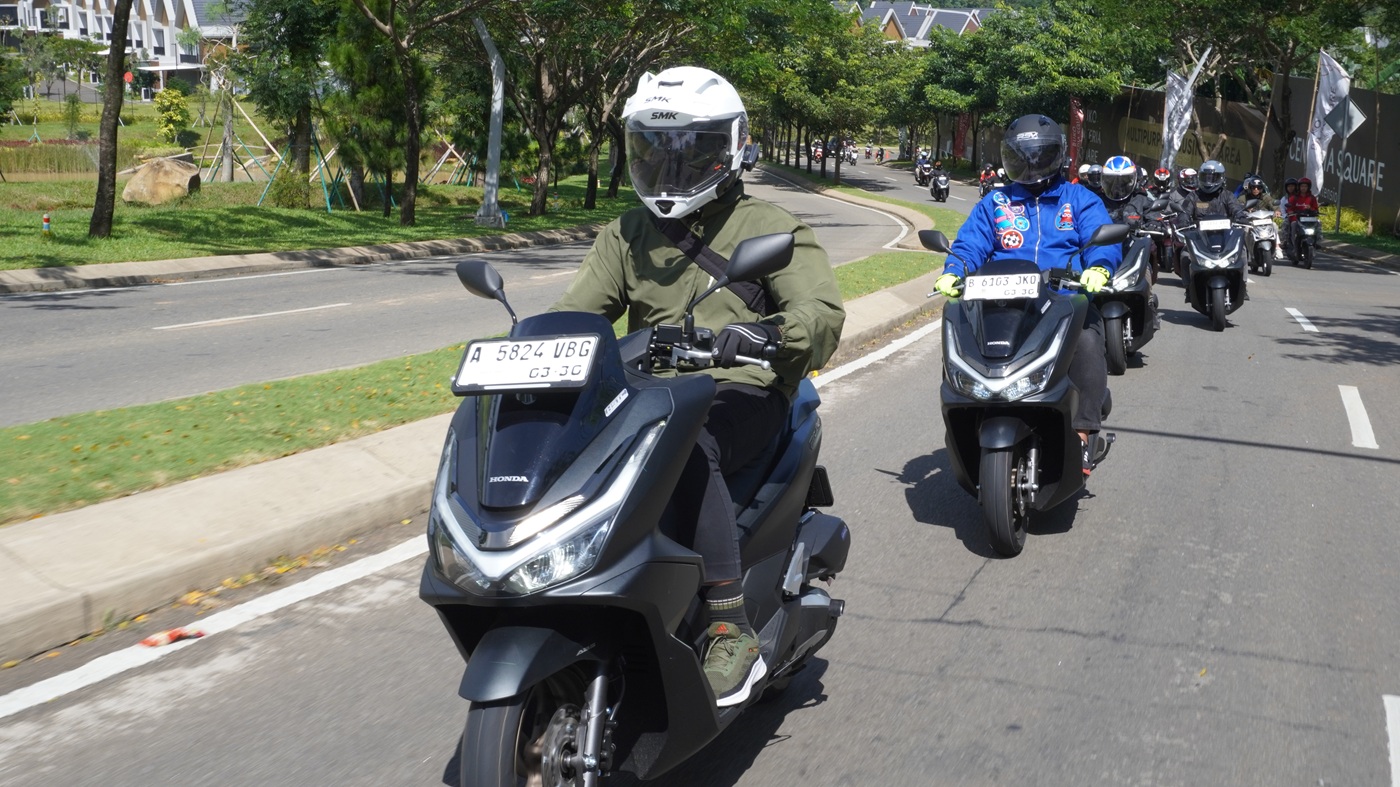 Bedah Navigasi Honda RoadSync di New Honda PCX160, Touring Jarak Jauh Aman Nggak Nih?