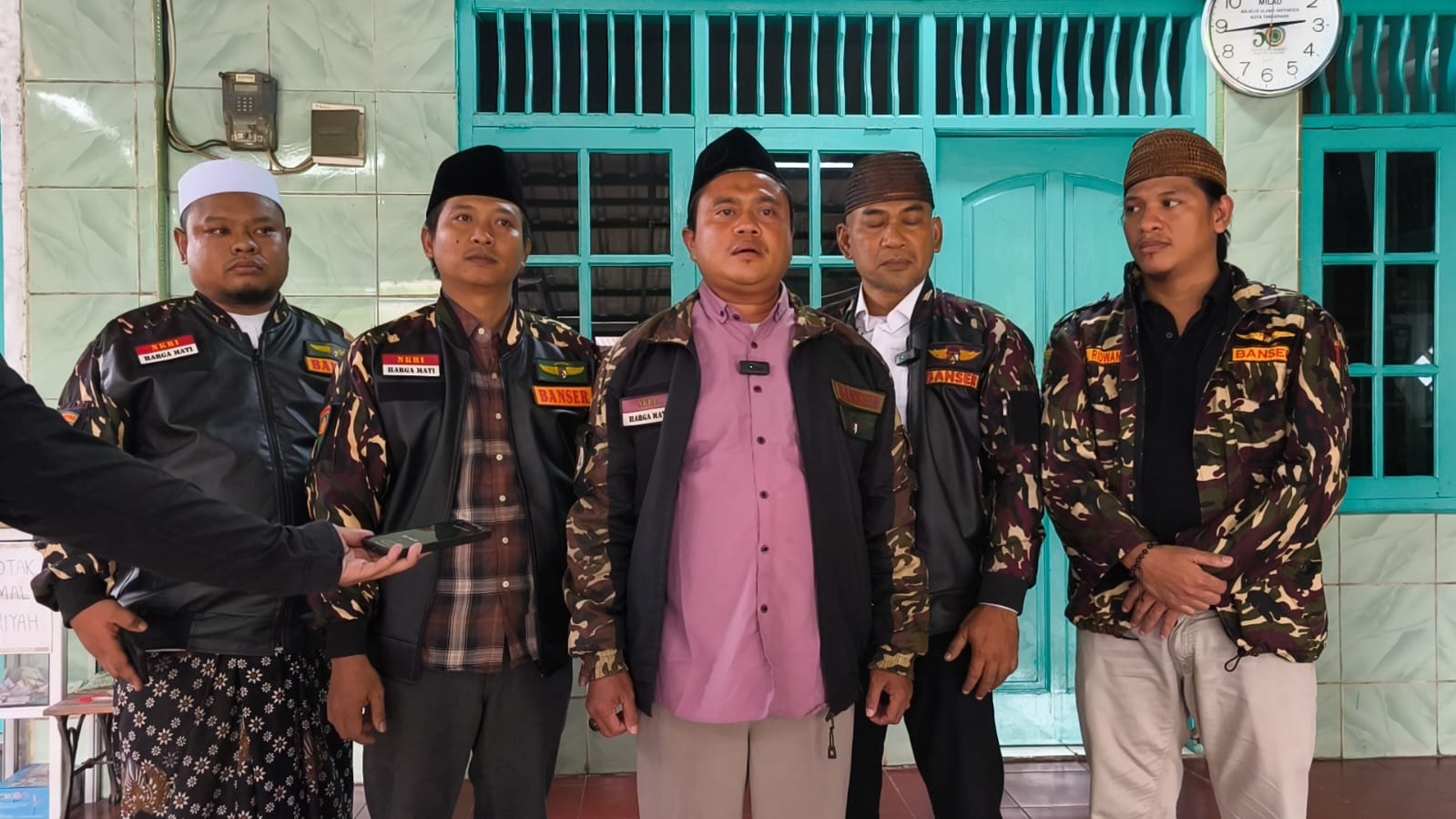 Banser Meradang! Gak Terima Bahar bin Smith Tak Jadi Ditahan! 