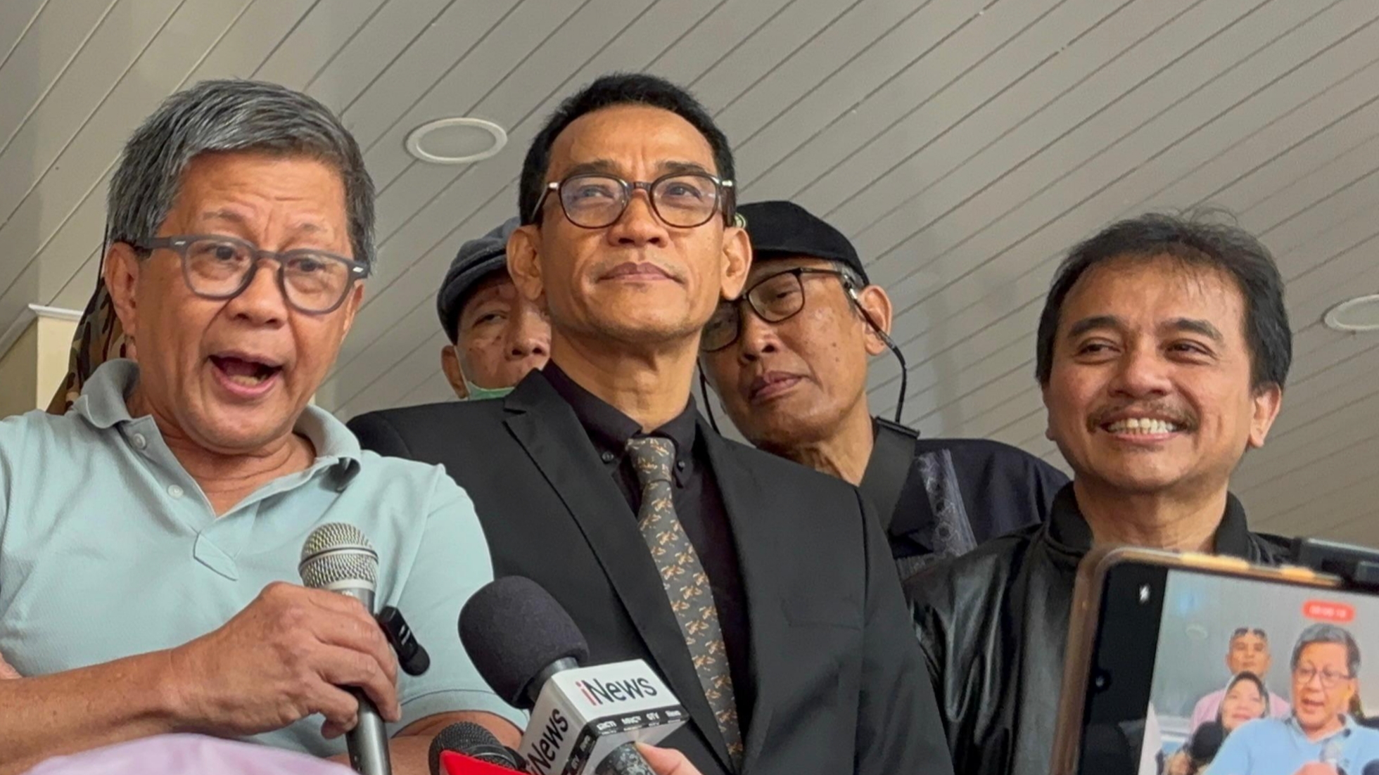 Rocky Gerung Bilang Dirinya Bukan Saksi Meringankan Roy Suryo Cs: Ingin Jelaskan Metodologi Ijazah!