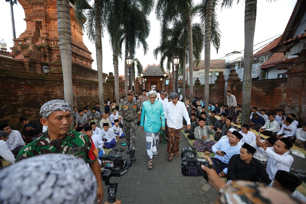 Rais Aam PBNU Ajak Masyarakat Teladani Pendiri NU KHR Asnawi 