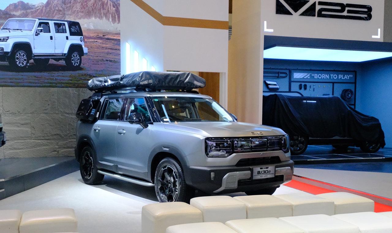 IIMS 2026: Hadirkan Lebih Banyak Opsi, BAIC BJ30 HEV Tawarkan Tiga Varian di Indonesia