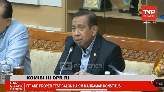 PDIP Ingatkan Inosentius Samsul: Jangan Hantam DPR yang Telah Memilih Anda Jadi Hakim MK