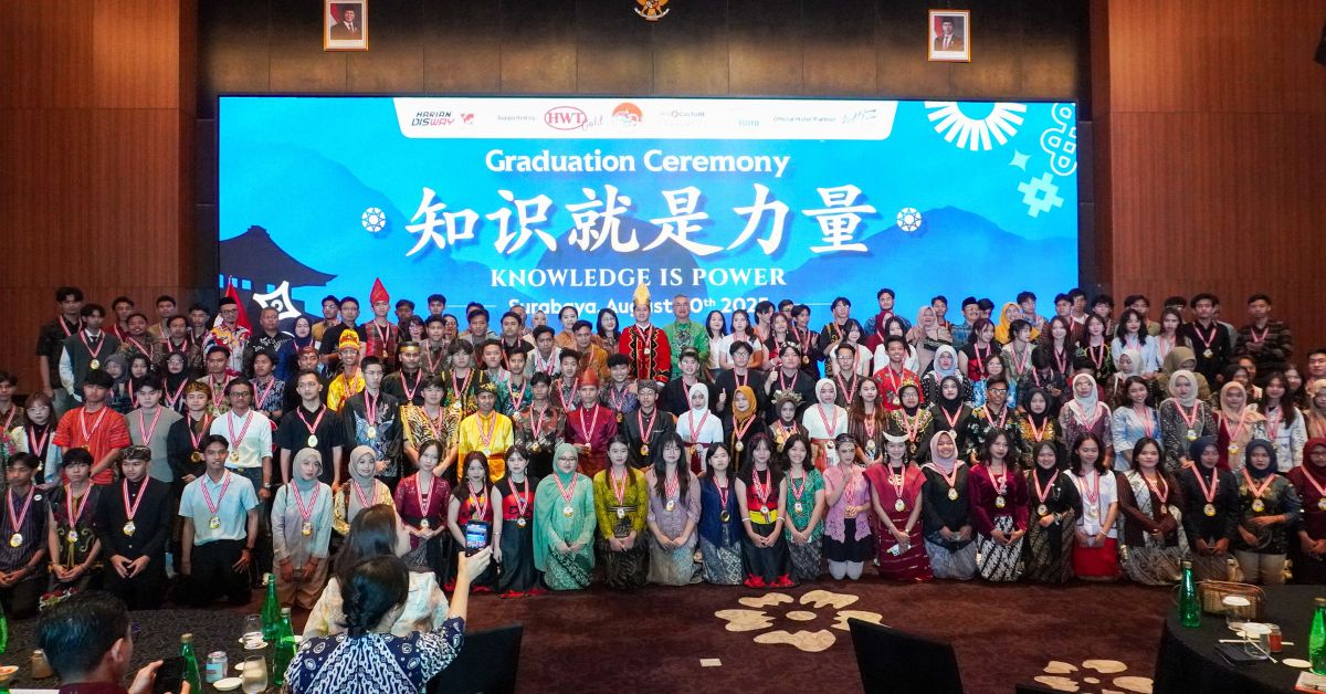 Pelepasan 250 Mahasiswa ITCC Diiringi Kesenian Khas Dayak dan Peluncuran Kompetisi Bahasa Mandarin