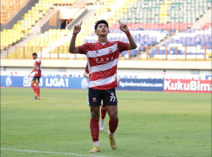 Persebaya Umumkan Malik Risaldi Sebagai Rekrutan Baru, Setelah Final Liga 1 Madura United vs Persib Bandung