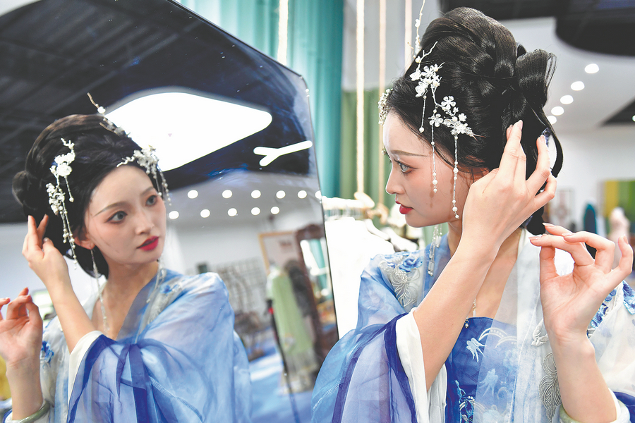 Tradisi dan Inovasi Hanfu di Caoxian, Tiongkok