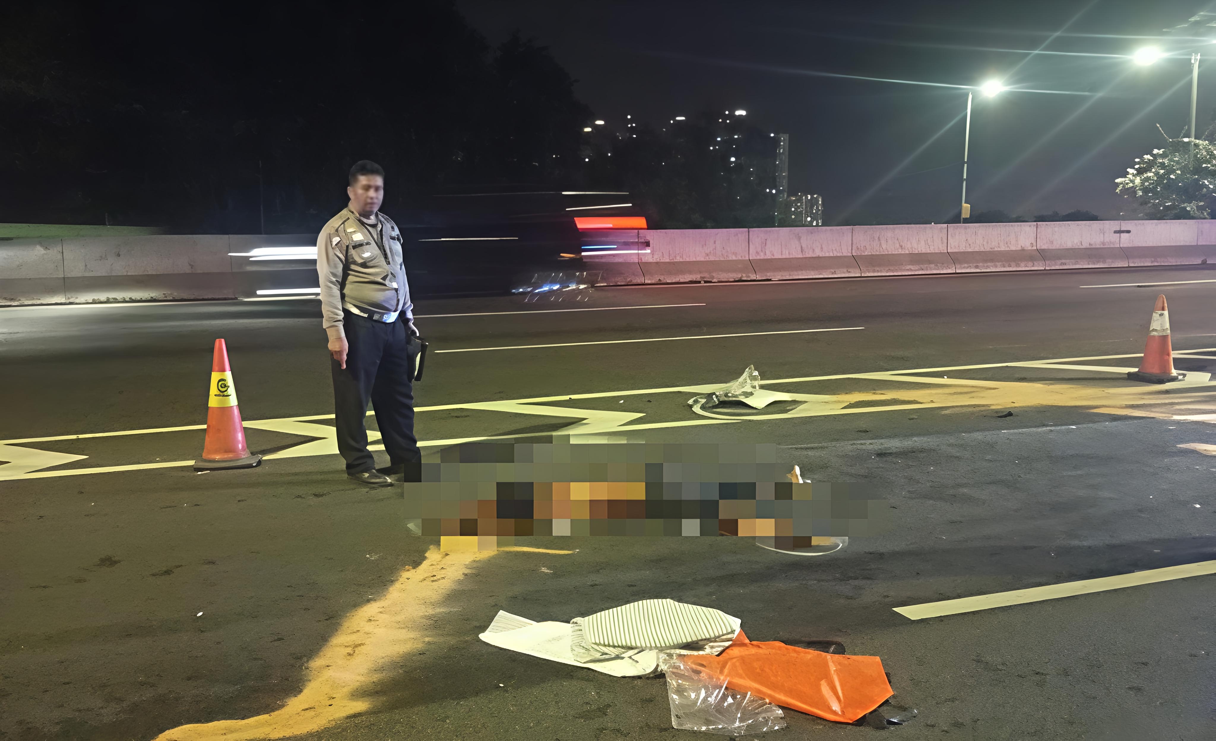 Pria Tewas Ditabrak Mobil di Tol Sediyatmo, Polisi Cek Kamera Pengawas