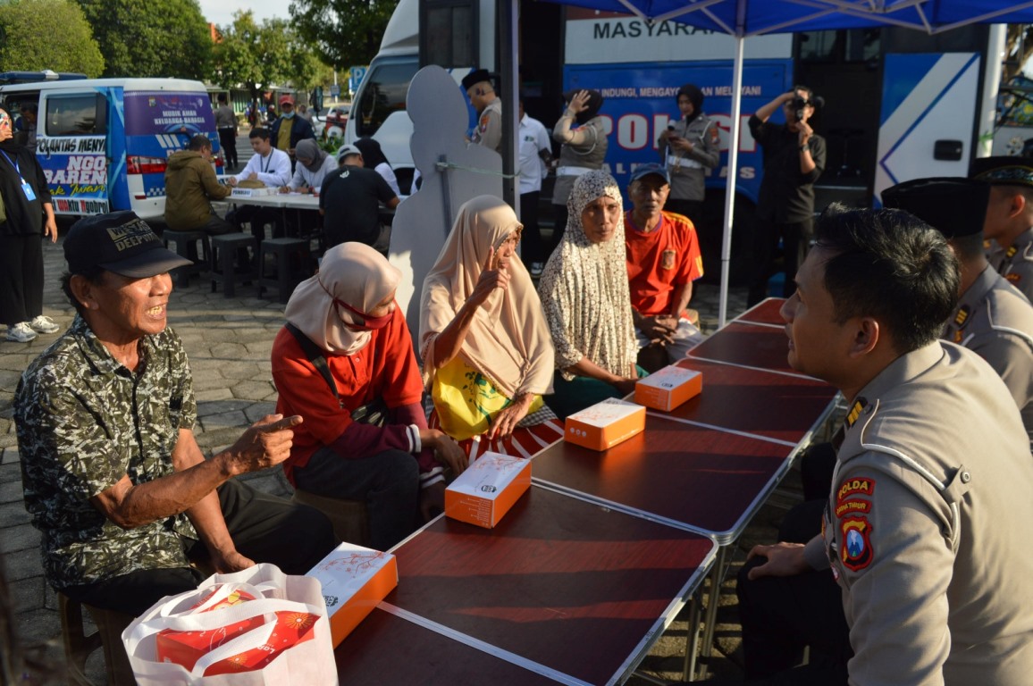Ditlantas Polda Jatim Buka Layanan SIM dan Samsat Keliling di Masjid Al Akbar Surabaya