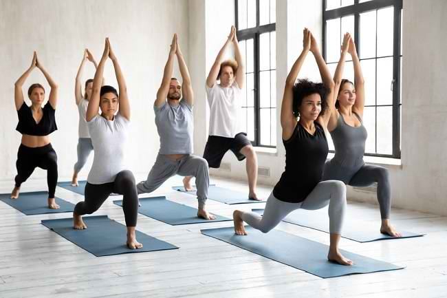 5 Gerakan Yoga Saat Puasa, Menjaga Tubuh Tetap Sehat dan Bugar