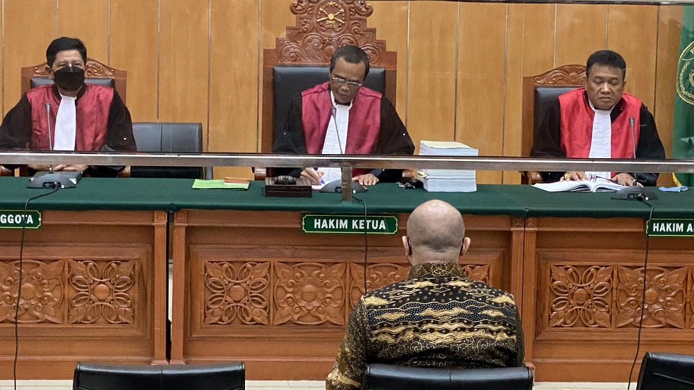 Teddy Minahasa Hadiri Sidang Lanjutan Kasus Peredaran Narkoba Tanpa Borgol dan Baju Oranye