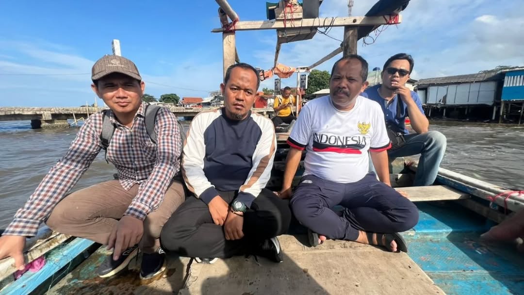 Anggota DPR RI Soroti Pagar Misterius di Laut Tangerang: 21 Ribu Nelayan Tak Bisa Melaut! 