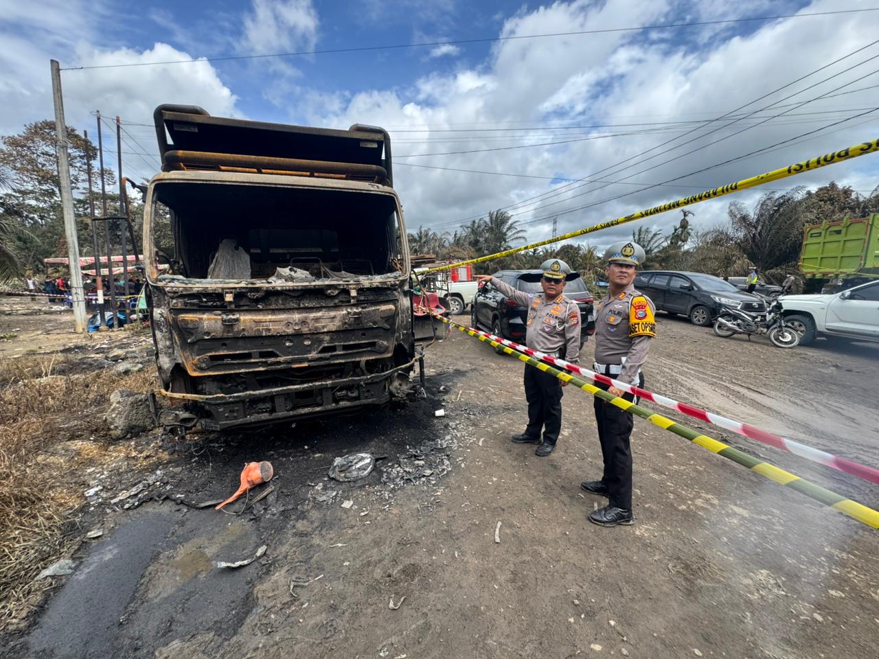 Dirlantas Polda Riau Pantau Kelancaran Jalintim Pasca Ledakan Pipa Gas di Indragiri Hilir