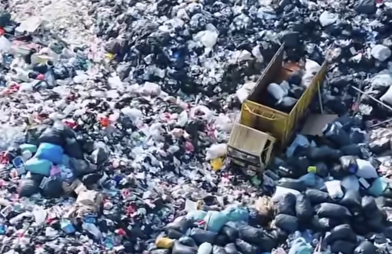 Penanganan Tumpukan Sampah di Penjaringan Ditargetkan Rampung Hari Ini