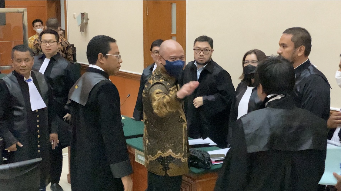 Eksepsi Teddy Minahasa Ditolak Hakim Dalam Sidang Putusan Sela