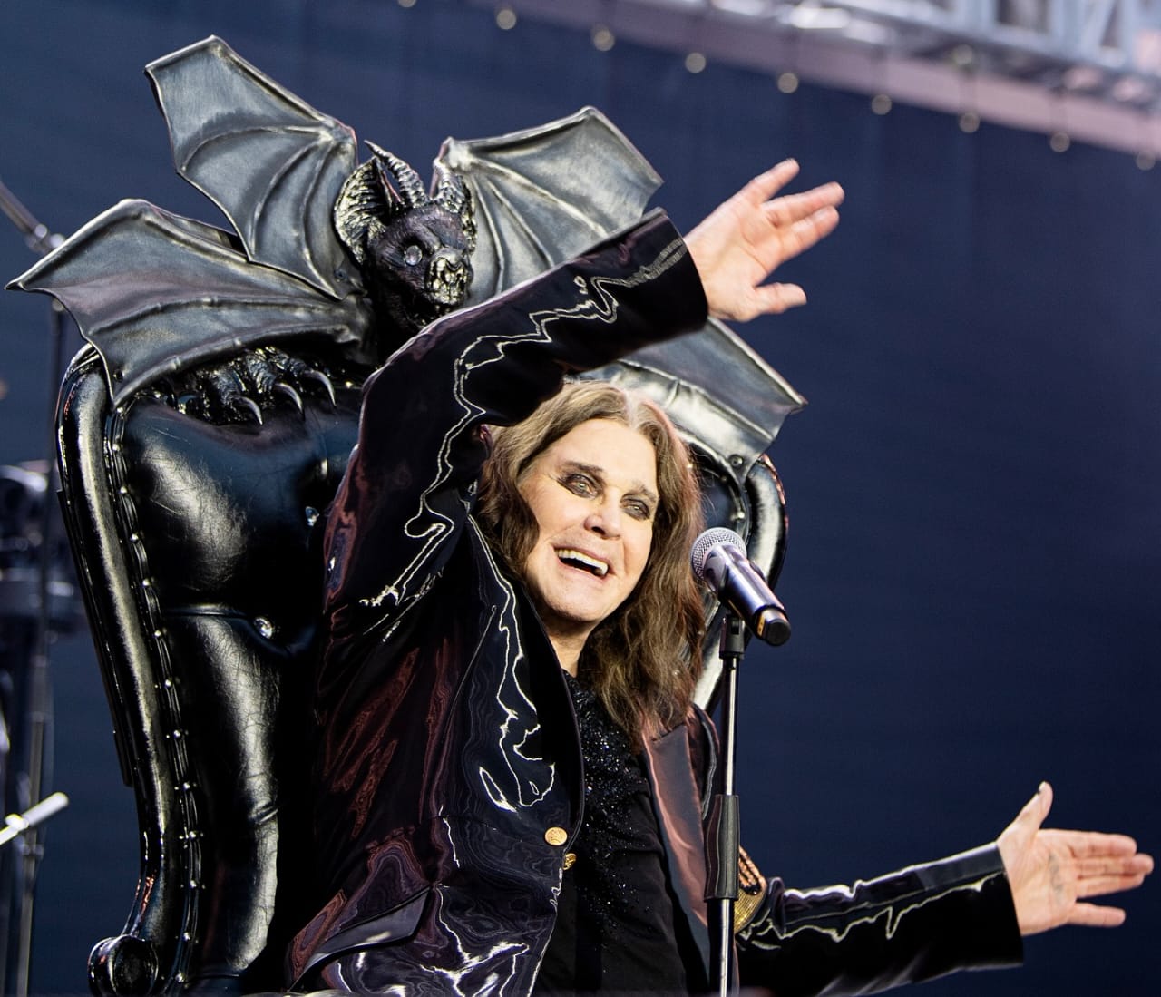 Ozzy Osbourne Meninggal Dunia di Usia 76 Tahun, Dunia Musik Berduka