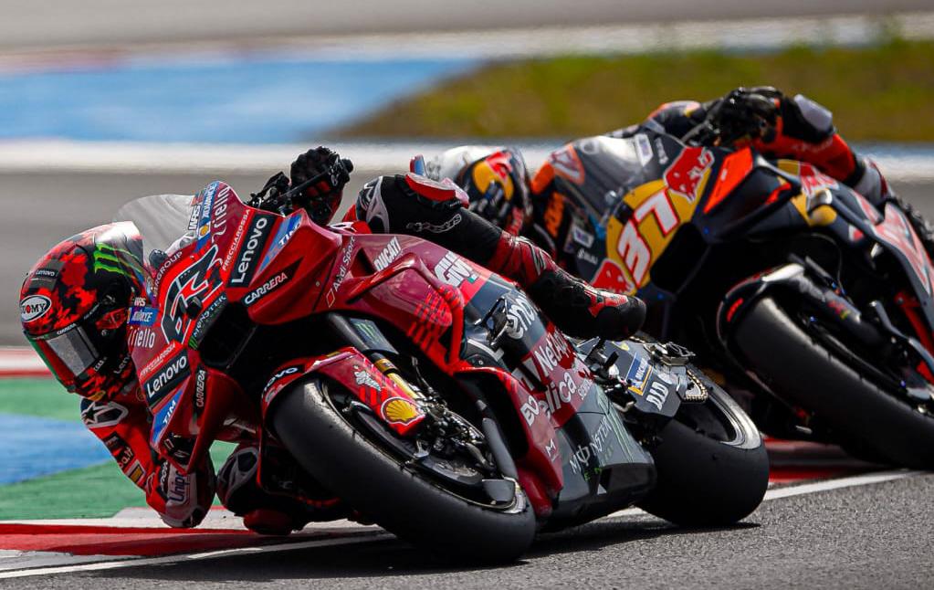 Bagnaia Siap Hentikan Marc Marquez di Barcelona! Sudah Kuasai Ducati Desmosedici GP25