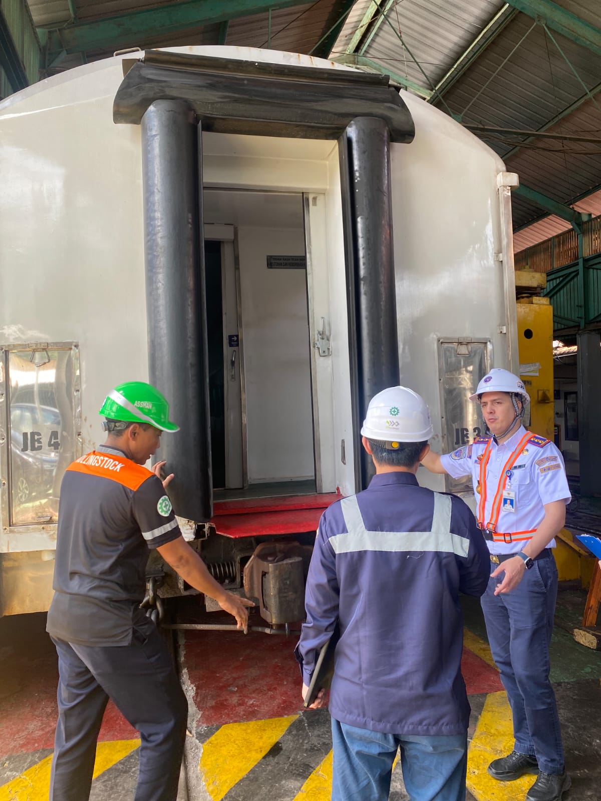 BTP Surabaya Lakukan Ramp Check Ratusan Gerbong Kereta Untuk Persiapan Mudik