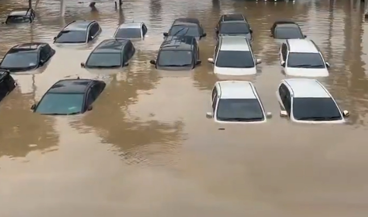 Peduli Terhadap Pelanggan Terdampak Banjir, MMKSI Sediakan Program Perawatan Kendaraan yang Mudah dan Meringankan