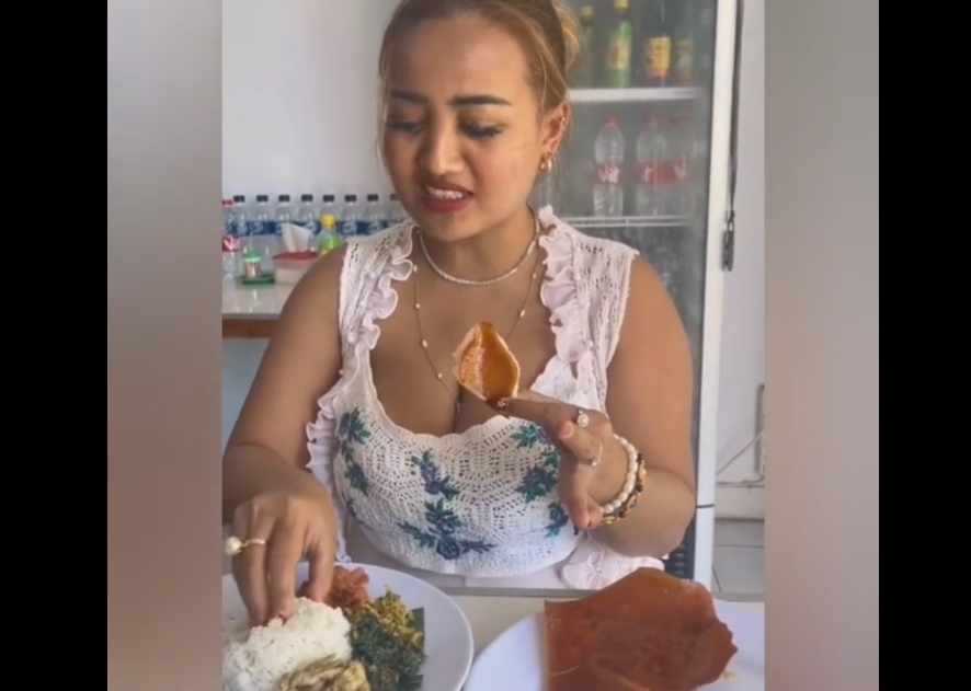Dianggap Beri Contoh Tidak Terpuji, Lina Mukherjee Makan Daging Babi Dilaporkan ke Polisi