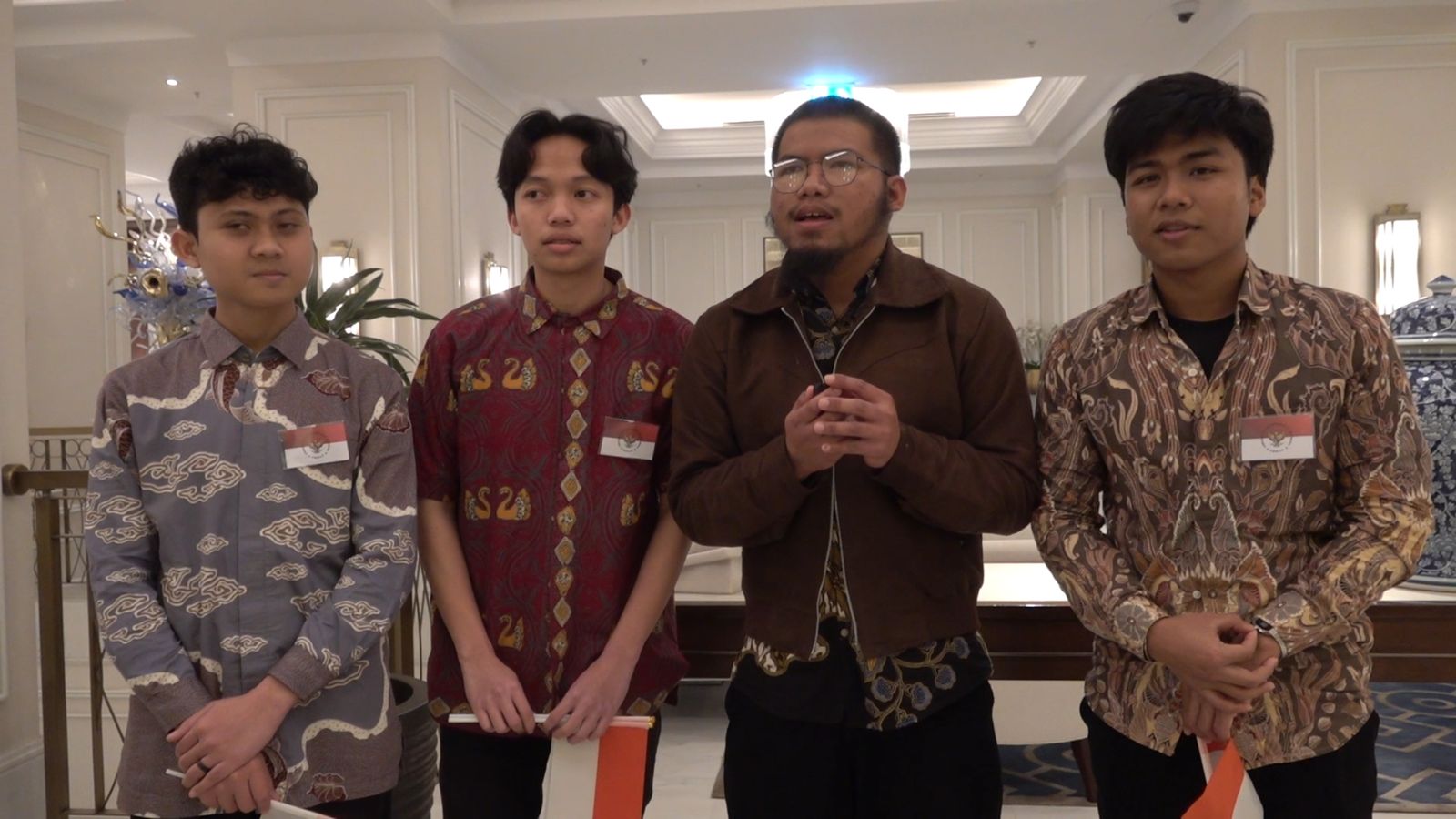 Prabowo Disambut Mahasiswa Indonesia di Yordania, Dinilai Karismatik dan Penuh Perjuangan