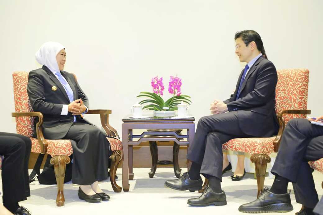 Khofifah Temui PM Lawrence Wong, Jatim Buka Jalan Kerja Sama Karbon dan Investasi