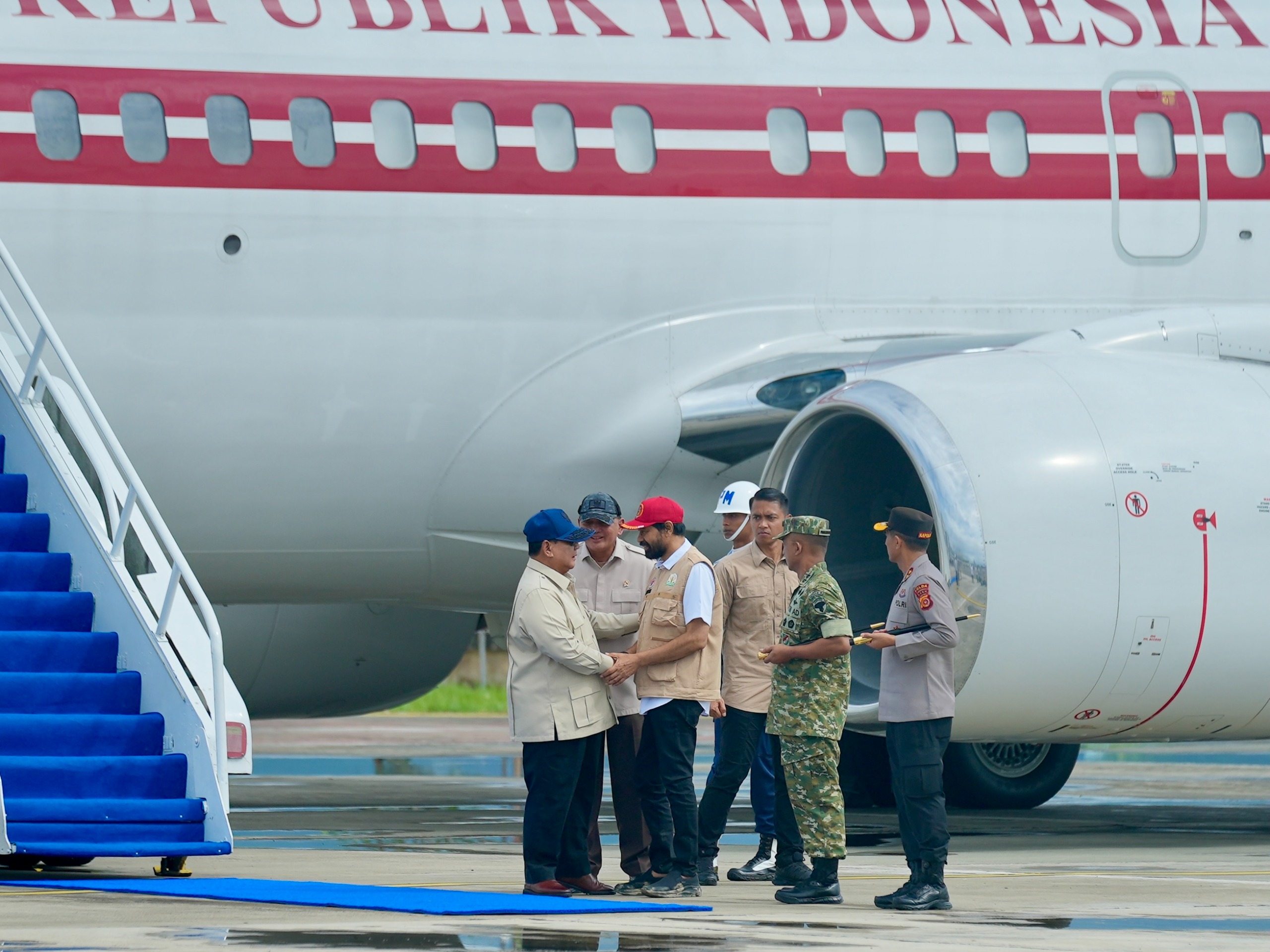 Prabowo Terbang Lagi ke Sumatera, Tengok Pengungsi di Aceh