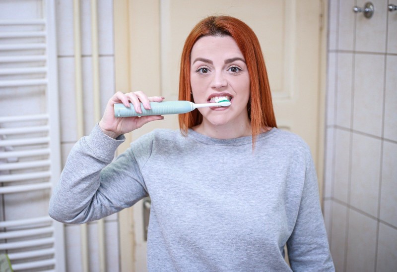 Manfaat Gosok Gigi Setelah Bangun Tidur, Terapkan Kebiasaan Ini dengan Baik Yuk