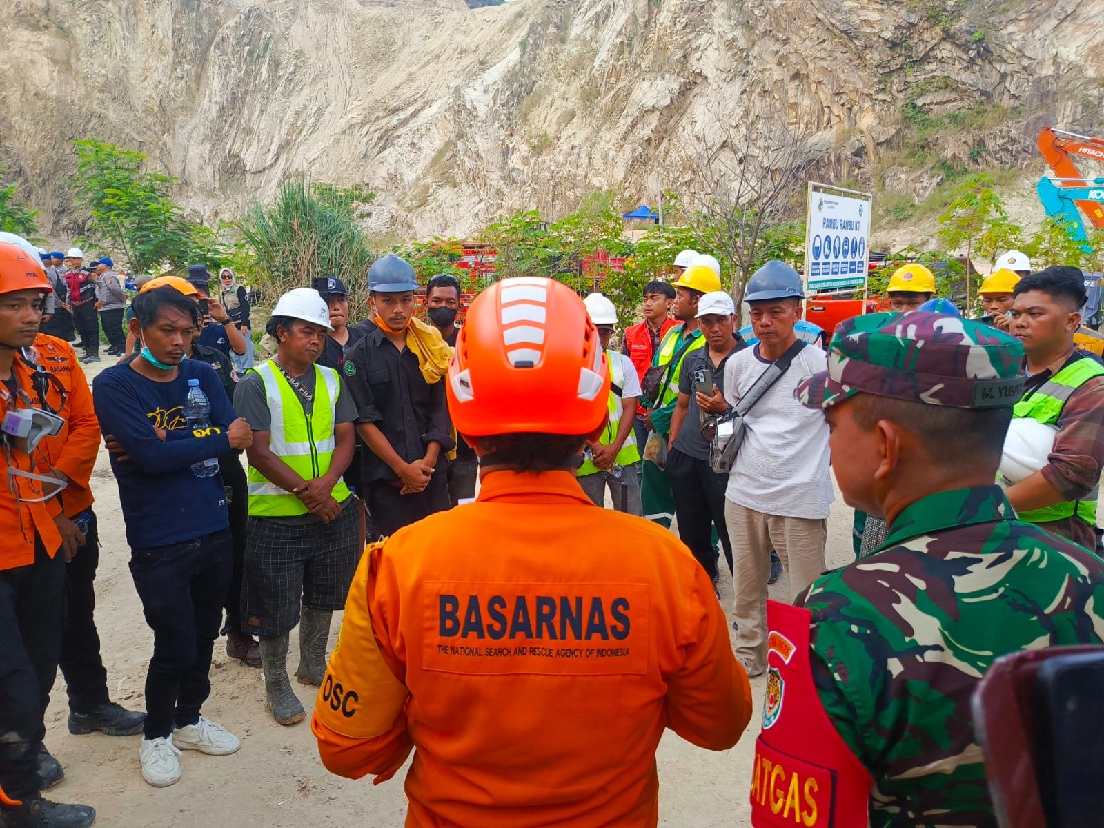 Korban Longsor Tambang Gunung Kuda Bertambah, 21 Tewas dan 4 Masih Hilang