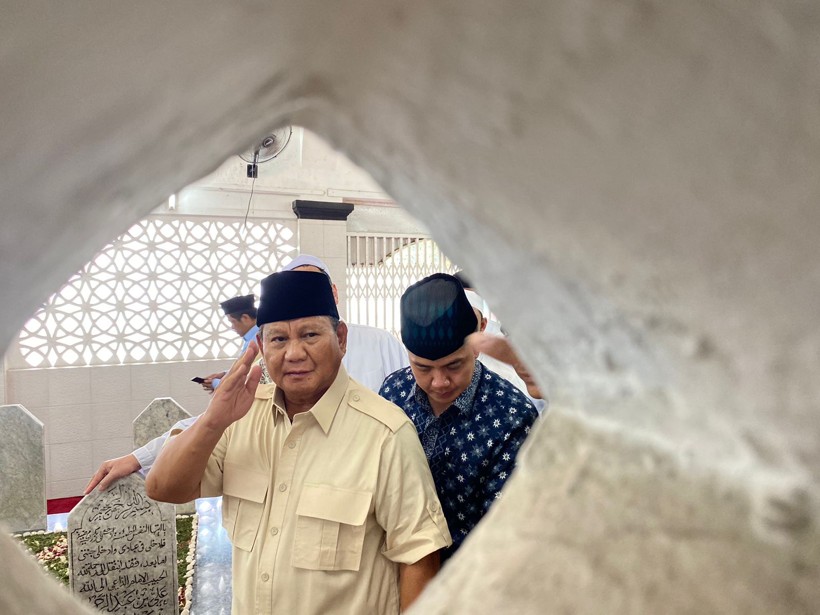 Prabowo Subianto Ziarah Makam Habib Ali, Kunjungan Ketiga Usai Menang Quick Count 