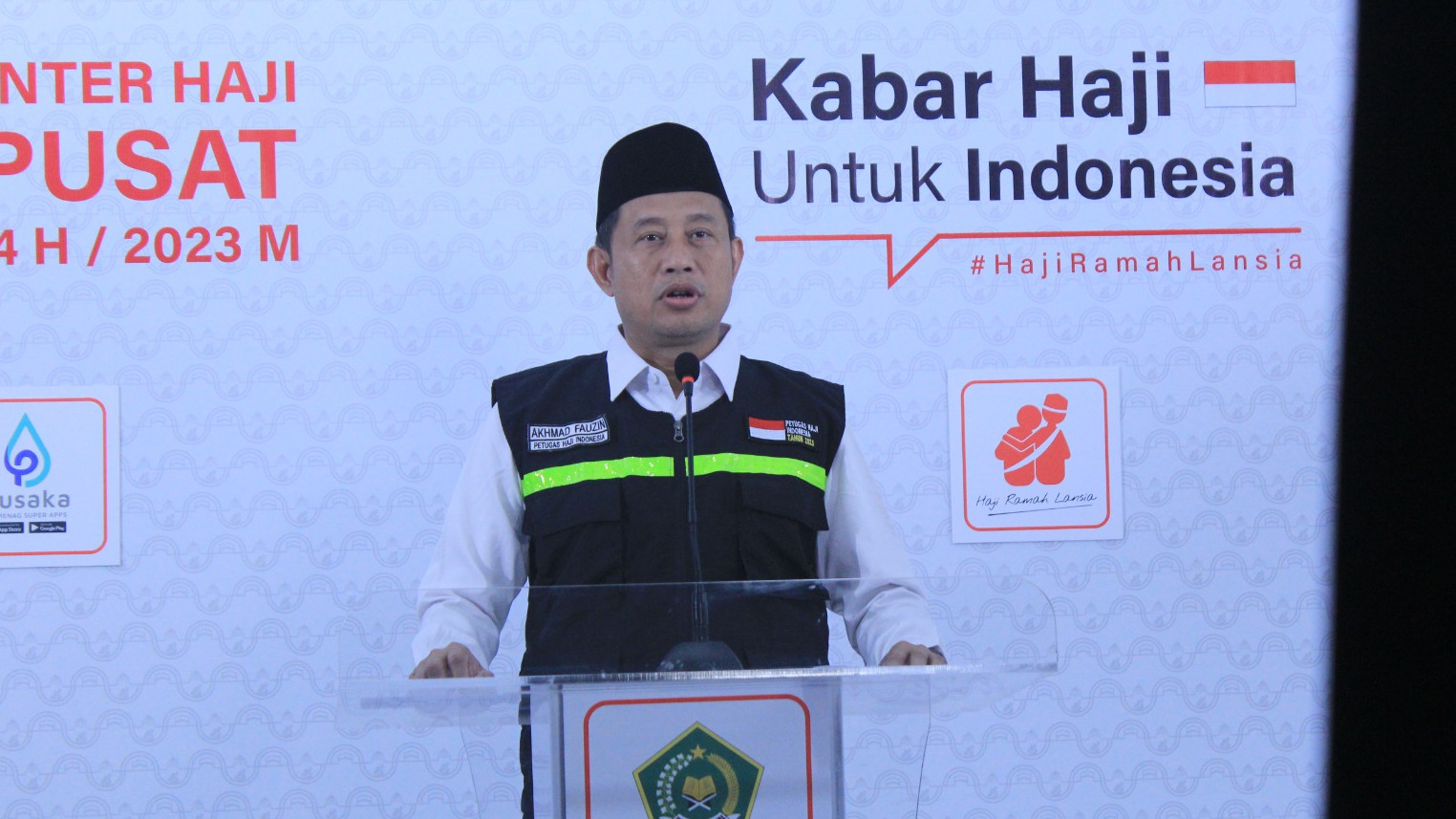 Jemaah Haji Indonesia Diimbau Jangan Selfie Berlebihan di Depan Kabah
