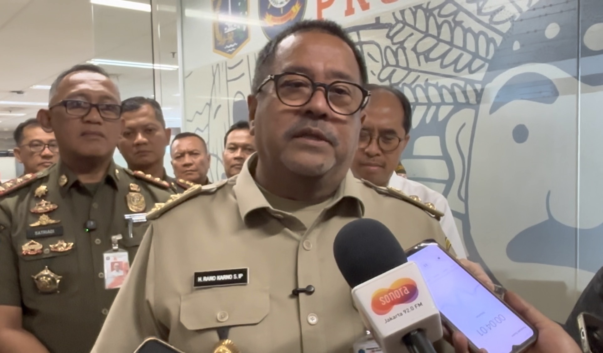 Wagub Rano Usulkan Ikan Sapu-sapu Diolah Jadi Arang: Ini Dilakukan oleh Brazil