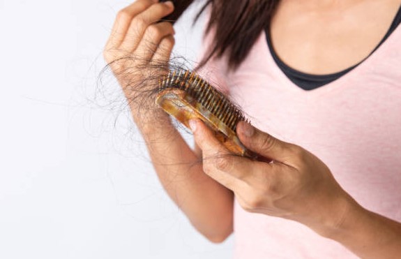 5 Makanan ini Dapat Mengurangi kerontokan Rambut