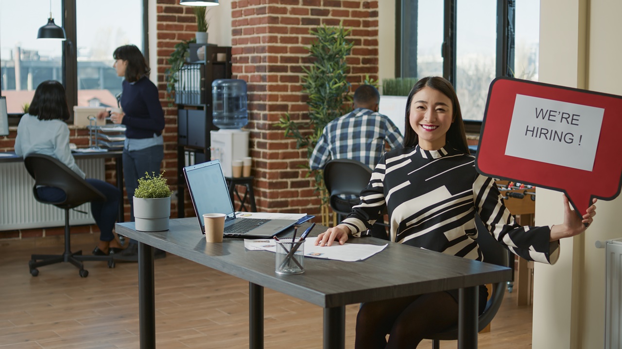 Solusi Cari Kerja Lebih Mudah, OLX Hubungkan Job Seeker dengan Ribuan Lowongan