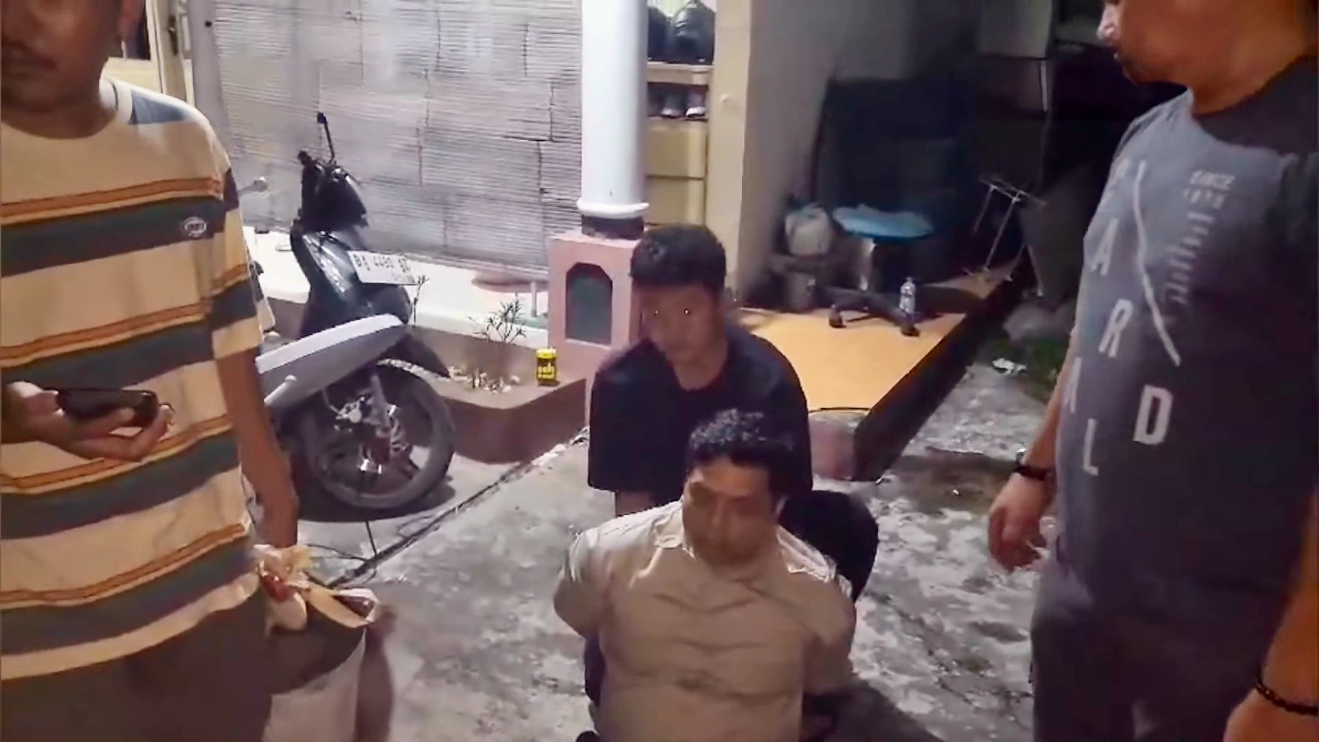 Fakta di Balik Penyekapan Tiga Pria dan Dianiaya di Tangsel, Bermula Transaksi Mobil!