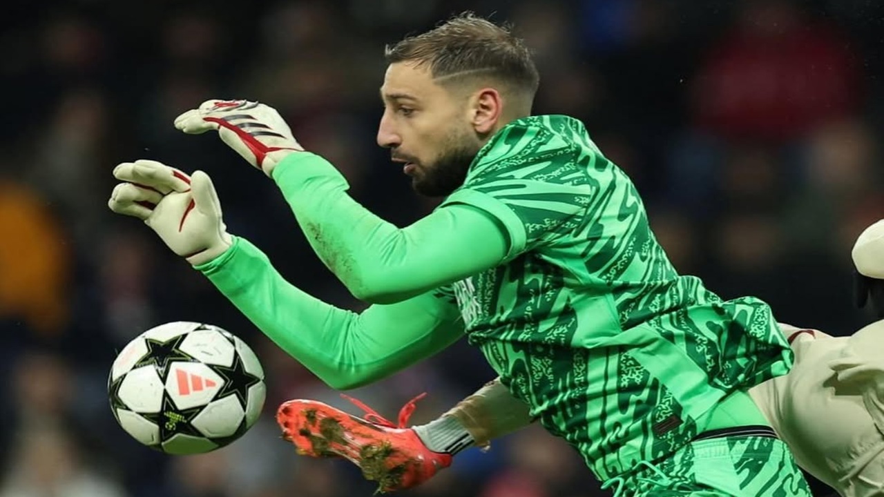 Detik-detik Wajah Gianluigi Donnarumma Hancur Lebur Dihantam Pull Sepatu Wilfried Singo