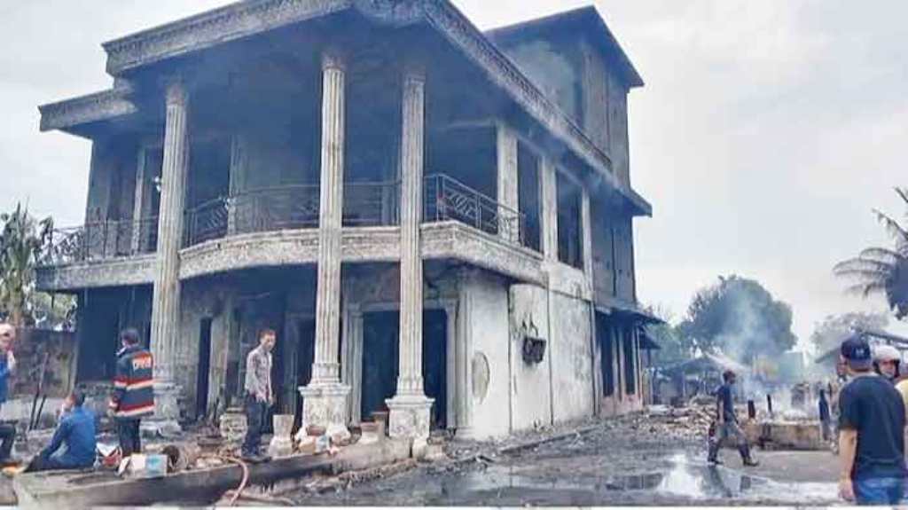 Diduga Milik Oknum Polisi, Ini Kesaksian Warga Soal Rumah Megah Tempat Timbun Solar di Palembang