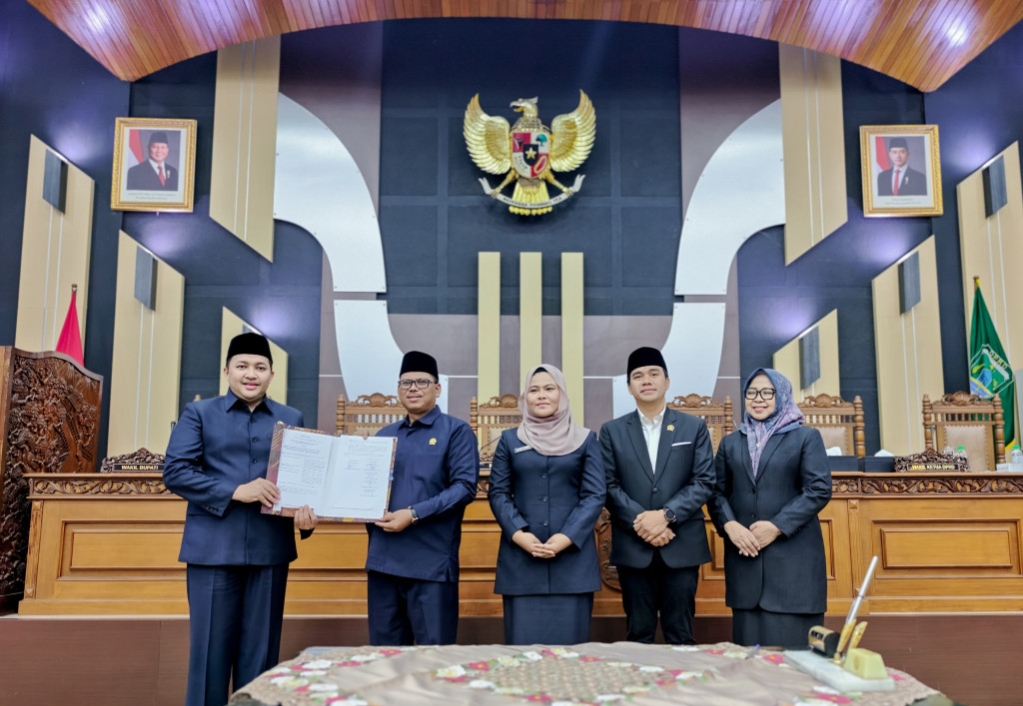 DPRD Pasuruan Sahkan Perubahan APBD 2025 Tepat Waktu