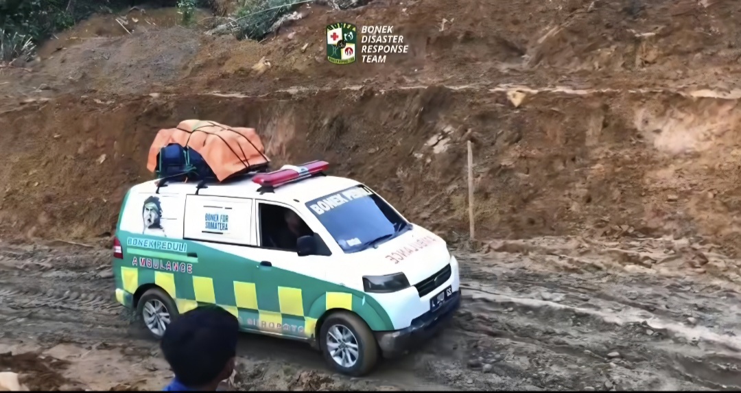 Aksi Solidaritas Bonek, Bantu Evakuasi Korban Bencana Sumatra hingga Donasi Rp137 Juta