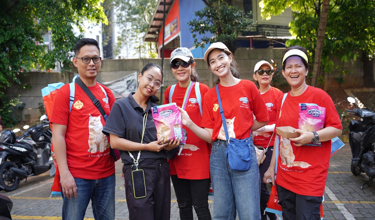 Rayakan Cat International Day, Kucingku Gelar Street Feeding untuk Kucing Jalanan