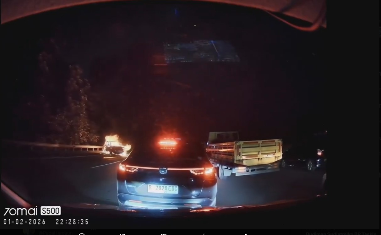 Kronologi Mobil Jetour Terbakar di Tol Jagorawi, Bermula Ditabrak Pengemudi BMW