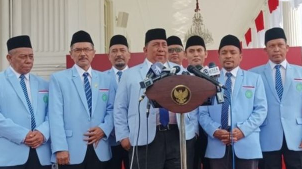 Heboh Remaja Masjid Indonesia Temui Jokowi Beri Sinyal Minat Ikut Kelola Tambang, Netizen:  Namanya Juga Nyari Cuan