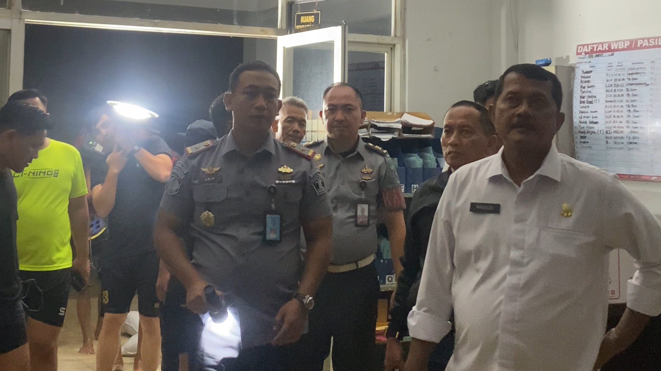 Gawat! Banjir Turut Merendam Lapas Cikarang, Sejumlah Warga Binaan Diungsikan