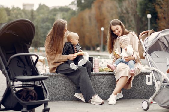 Pentingkah Stroller? Pertimbangkan 3 Hal Ini sebelum Membeli