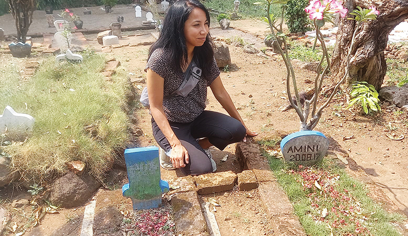 Mijn Roots Mencari Orang Tua Kandung: Ibu Amini Sudah Meninggal (56)