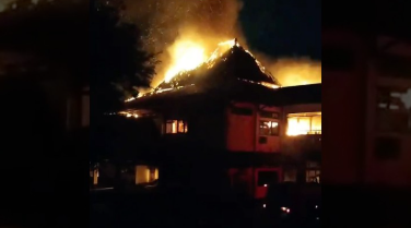 Amuk Massa Meluas, Gedung DPRD Ludes Terbakar di Makassar, Bandung, dan Solo