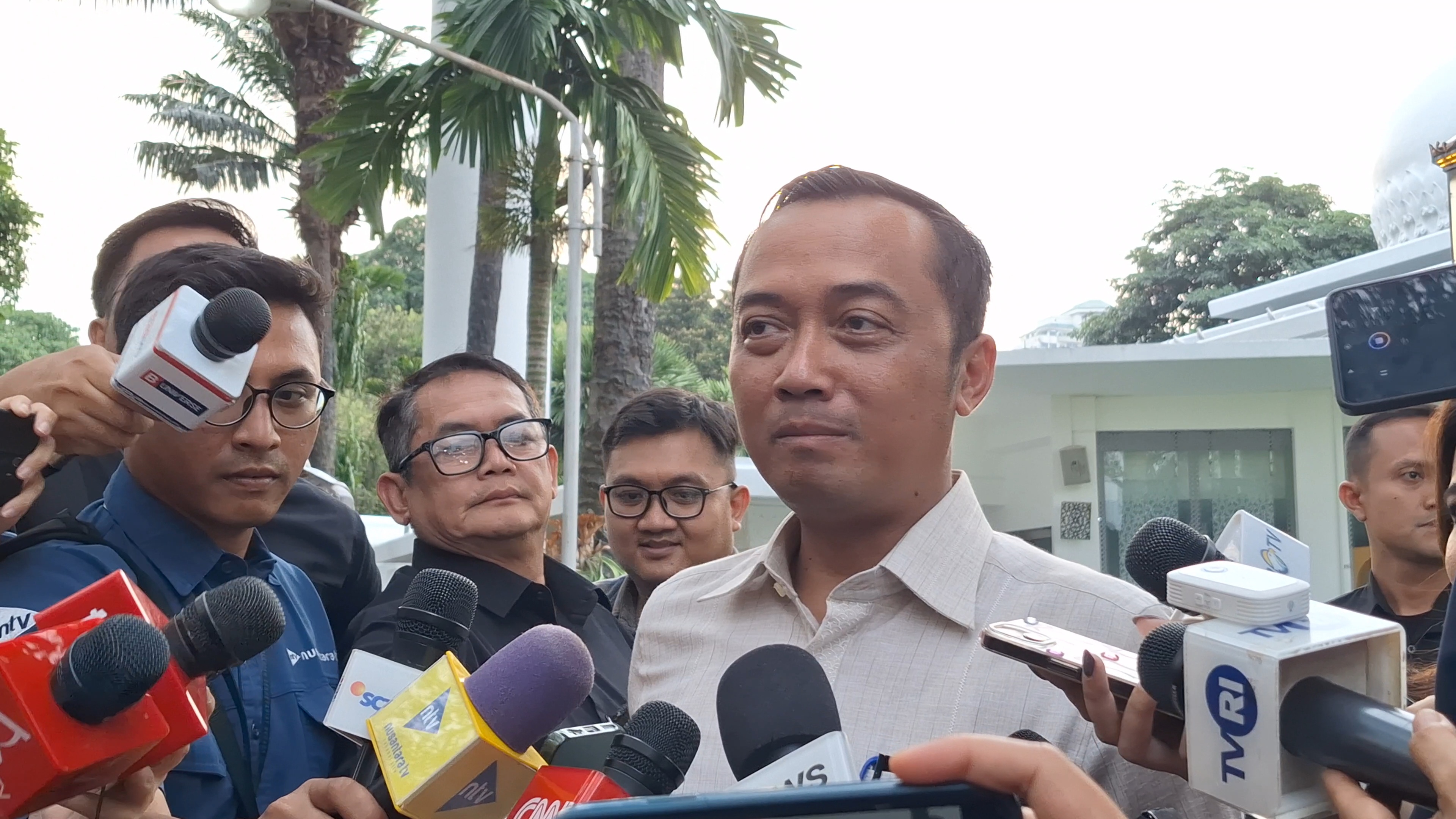 Bukan Cuma Warga Indonesia, WNA 14 Negara Ikut Berburu War Tiket HUT RI ke-81 di Istana Merdeka